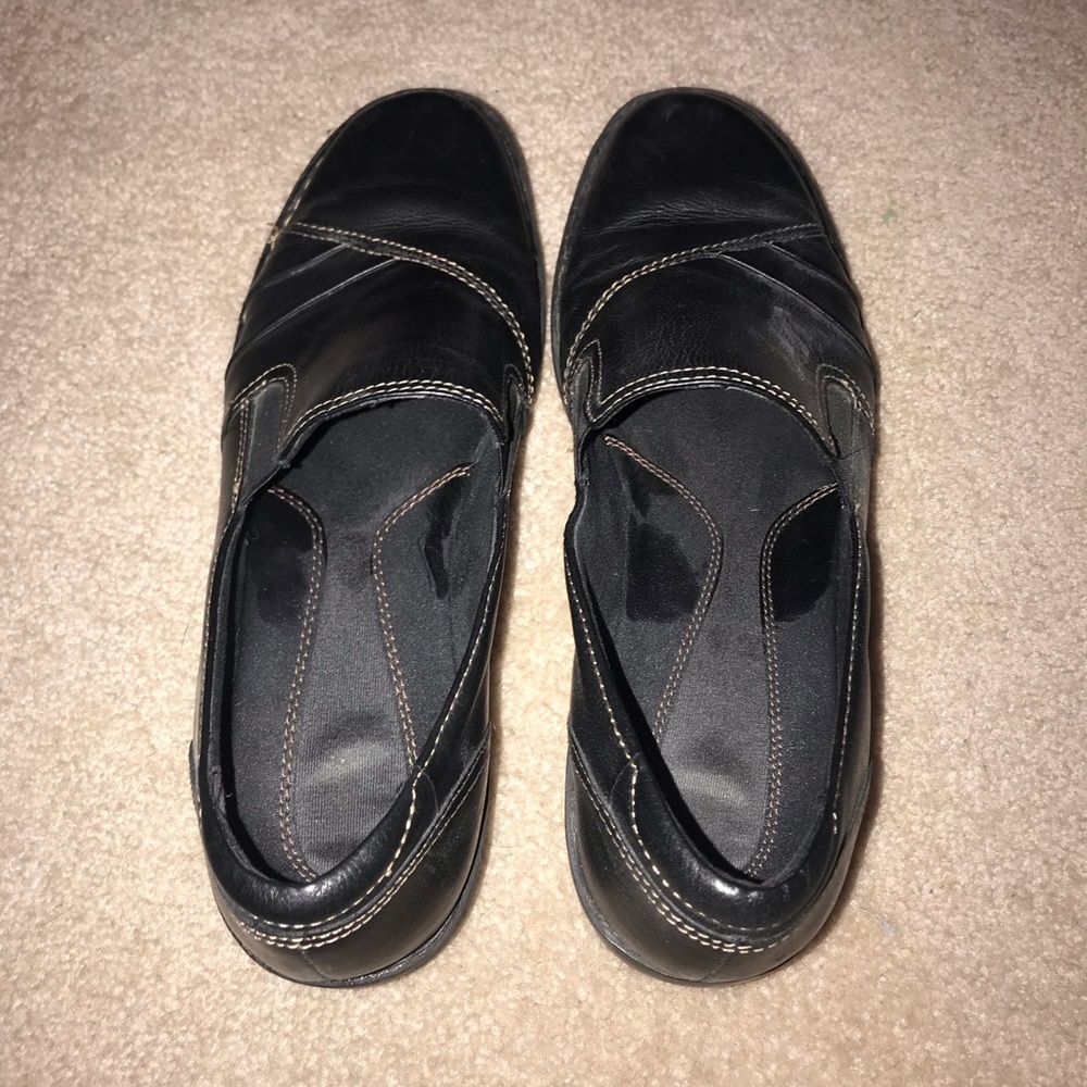Women’s Clarks leather shoes